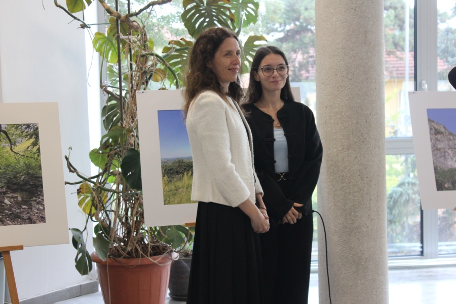 CCI Vratsa officially opened the exhibition “Stories in Frames: The Undiscovered Beauty of Bistrets and Zgorigrad”
